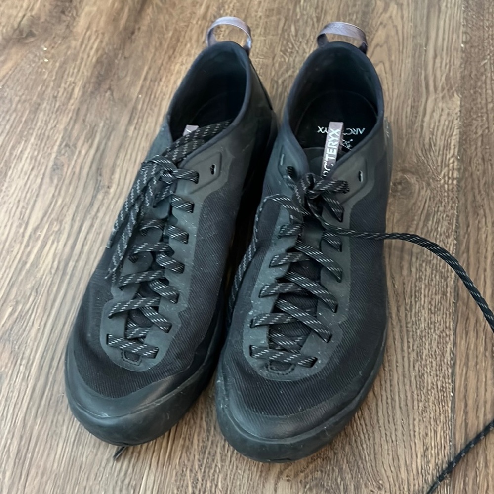 Arc’teryx Konseal LT Approach Shoes